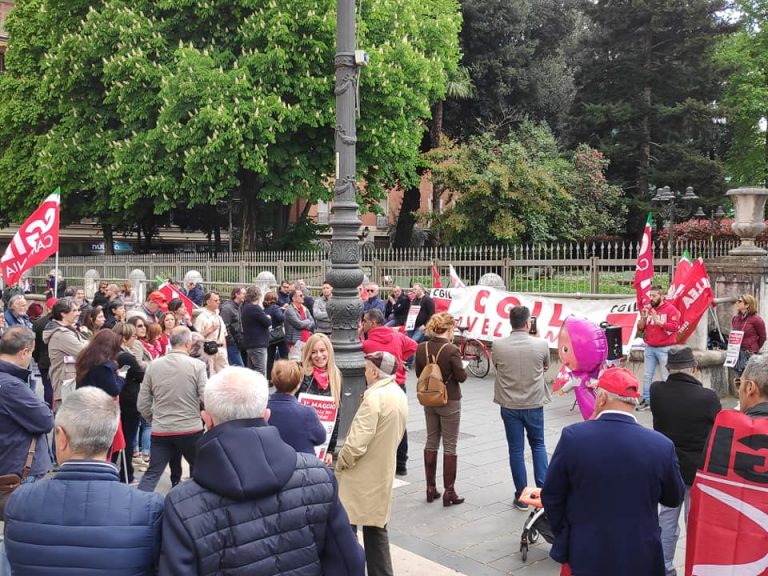 FOTO/ Primo Maggio, Cgil in piazza da sola. Fiordellisi: “Basta precariato”