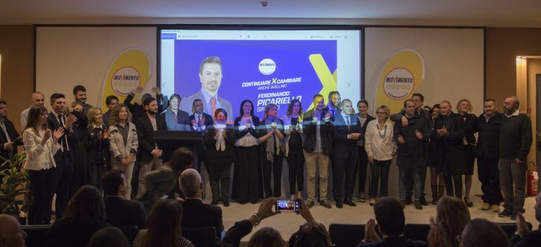 VIDEO/ “Da Mai Più a In ginocchio da te”, Picariello punzecchia Cipriano e chiude insieme a Morra