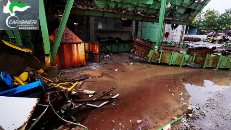 Reati ambientali, i carabinieri forestali sequestrano un opificio a Torrecuso