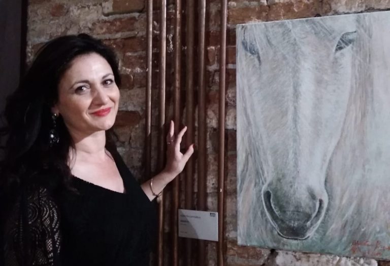 L’irpina Maretta Capossela nella mostra di arte contemporanea di Sgarbi