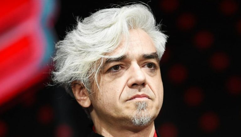 Morgan ad Avellino: “Pagato come un principiante, do tutto ai senzatetto”