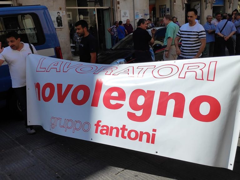 Rifondazione Comunista: “Sosteniamo la lotta dei 117 lavoratori Novolegno”