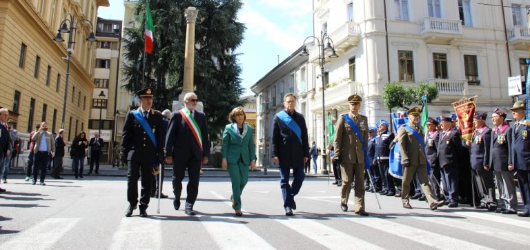 VIDEO-FOTO/ Festa della Repubblica, l’appello all’unità di Priolo: “Chi sarà eletto sia il sindaco dell’intera città”