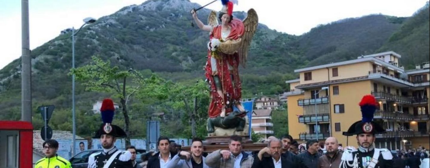 Contro le truffe agli anziani, il parroco di Chiusano parte dagli appelli durante messe e processioni