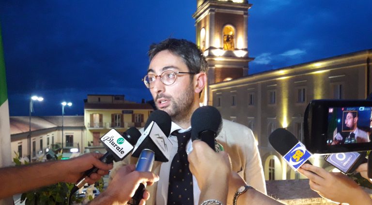 Ariano, lunedì partono i lavori di efficientamento energetico della pubblica illuminazione in Villa e al Boschetto Pasteni