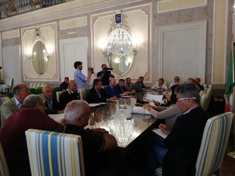 VIDEO / Fumata bianca in Prefettura, la vecchia Ofantina sarà messa in sicurezza con i fondi di Regione e Provincia