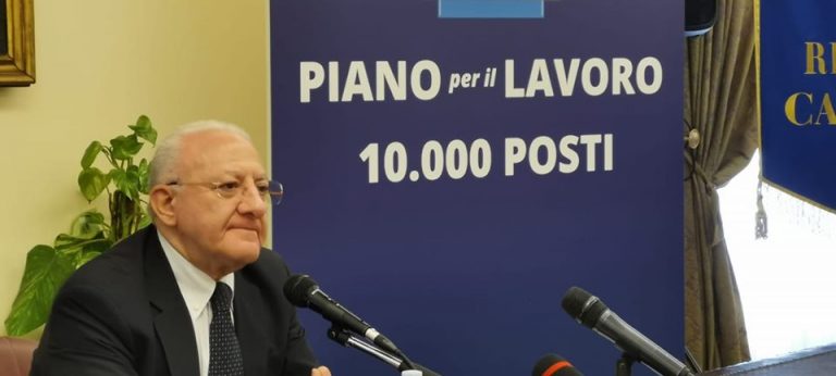 Lavoro, entro fine anno altri concorsi in Campania. Parola di De Luca