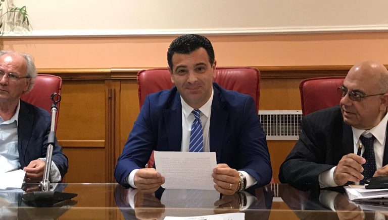 “Due imprenditori interessati a comprare l’Avellino calcio”: il sindaco Festa riaccende le speranze