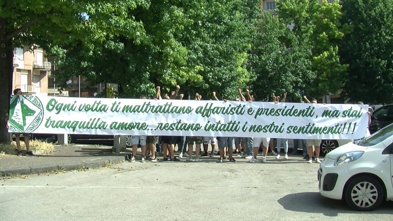 VIDEO/ Crisi Avellino, Dell’Anno: “Più tifosi in campo. Imprenditori, fatevi avanti”