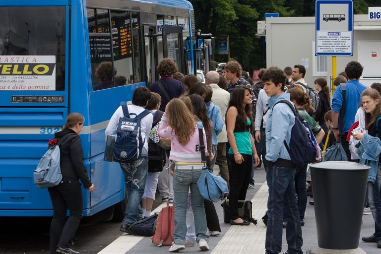 IISS Grottaminarda, nuove corse e rimodulati orari degli autobus per gli studenti