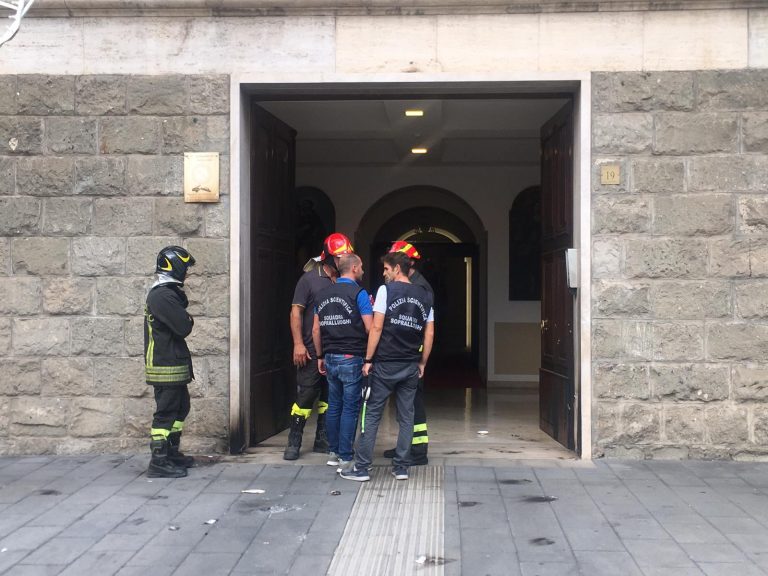 Esplosione al Vescovado, dalla Diocesi: “Il Vescovo sta bene, grazie a istituzioni e cittadini”