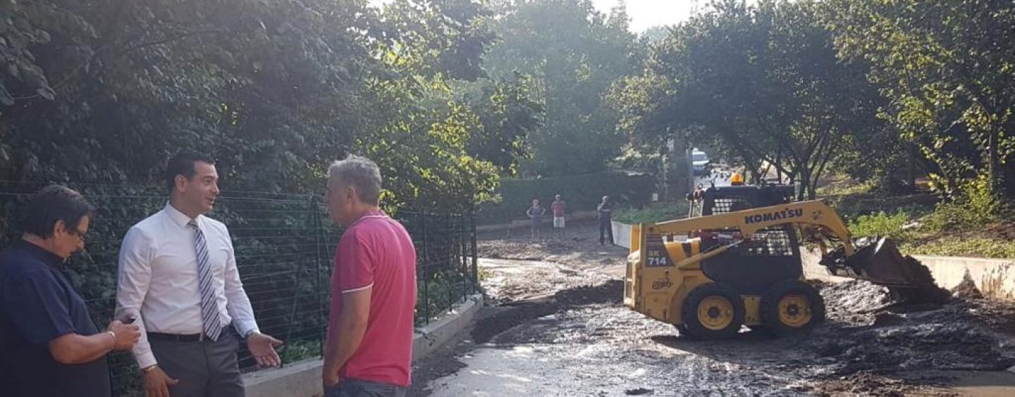 Bomba d’acqua su Avellino, disagi in diverse strade della città: in azione anche i mezzi del Comune