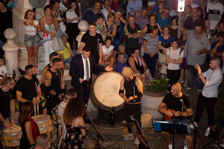 Avellino Summer Fest: successo al Centro Storico. E il sindaco dà il la alla Festa