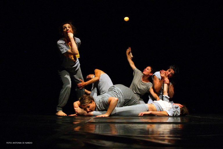 “Tessere, Dolcezze e Poesie”, il Teatro 99Posti inaugura la nuova stagione teatrale