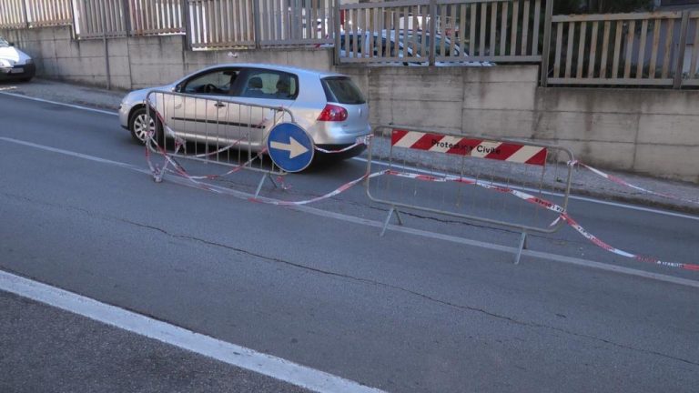 Ariano, dopo un mese ancora transenne davanti al pronto soccorso