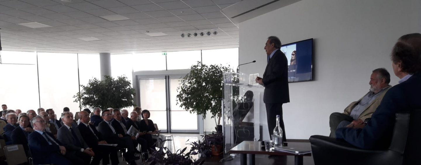 “Sapiens e… oltre”, al Biogem parte l’XI edizione de Le 2ue Culture. Bonavitacola: “Eccellenza campana”