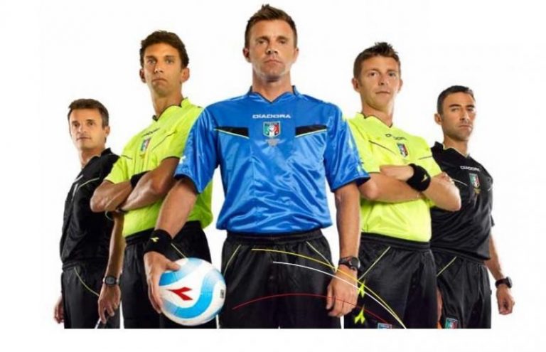 Corso arbitri di calcio 2019 ad Avellino, al via le iscrizioni: è gratuito