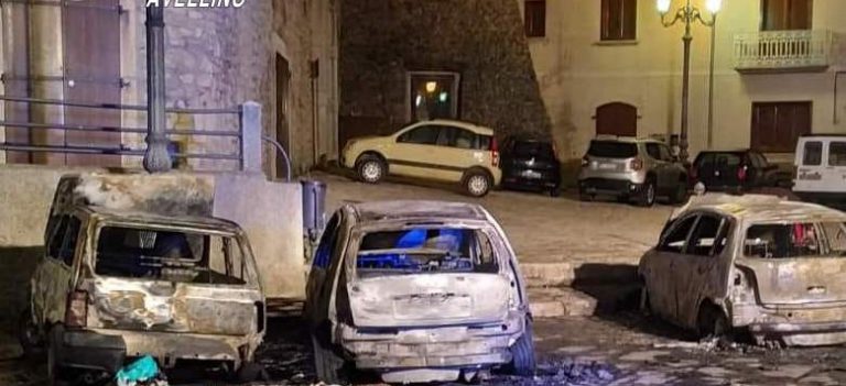 Auto in fiamme a Montemiletto, indagano i Carabinieri