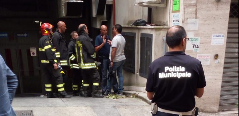 Ancora paura nel centro storico di Avellino: allarme per una busta sospetta
