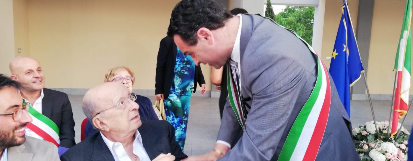 “Festa, ti conosco da bambino…”. Ciriaco De Mita il più salutato di tutti. E il più nominato