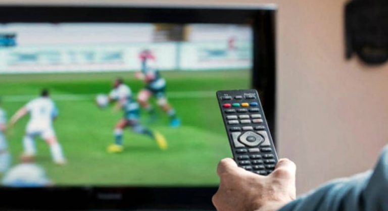 Lotta alle tv pirata: oscurata la piattaforma Xtream Codes. Una centrale era collegata da Avellino