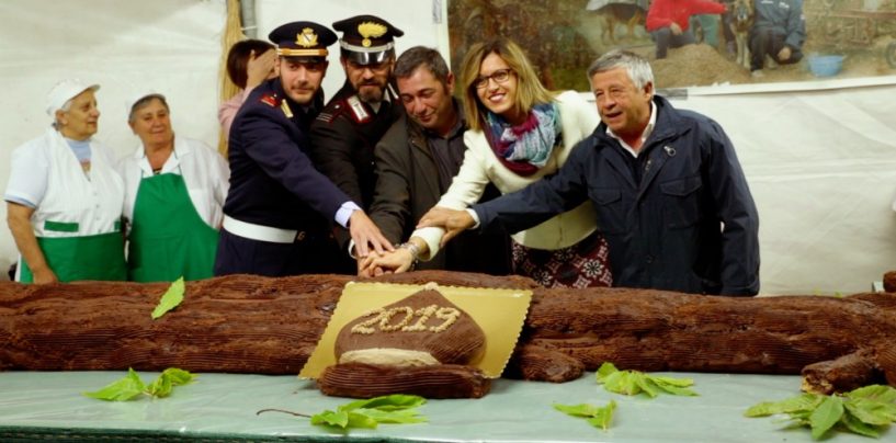 Tartufo nero e tronco di castagne da guiness: boom di presenze anche quest’anno a Bagnoli Irpino