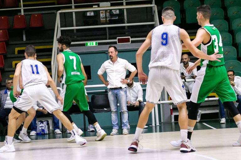 E’ tempo di derby contro Salerno per la Scandone, De Gennaro carica squadra e pubblico: “Una partita senza paura”