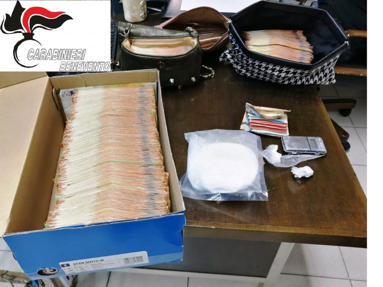 Scoperta una centrale di spaccio: oltre 160 grammi di cocaina sequestrati