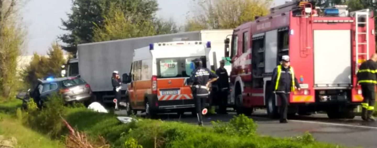 Scontro frontale sulla Nazionale per Carpi, muore automobilista 75enne originario di Avellino