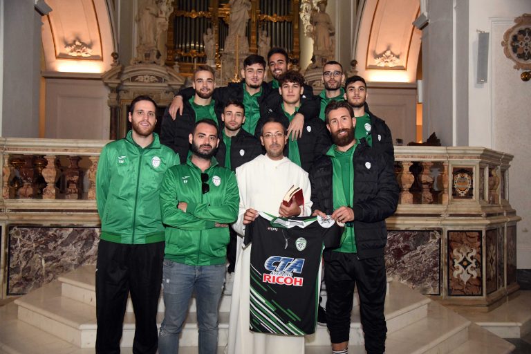 FOTO / Atripalda Volley, visita e benedizione al Santuario di Montevergine