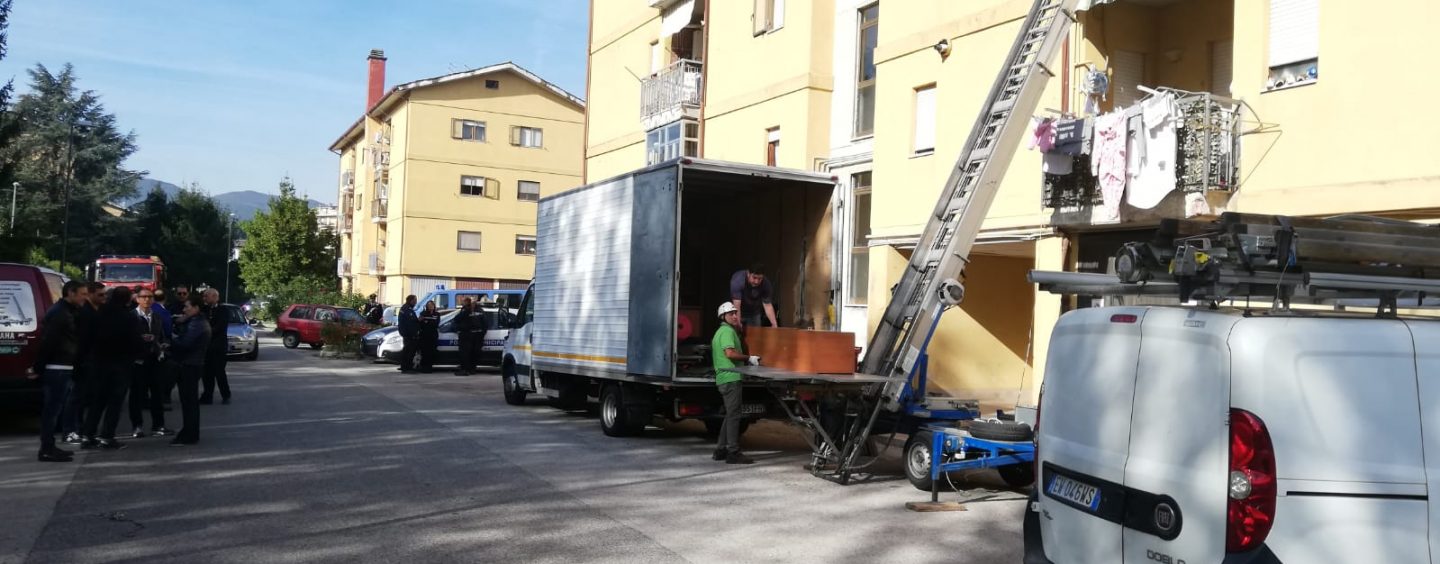 Operazione legalità, l’assessore: “Occupare abusivamente un’abitazione non è il metodo giusto per avere una casa”