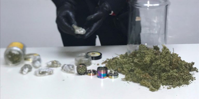 Spaccio di droga, pusher 25enne arrestato dai Carabinieri