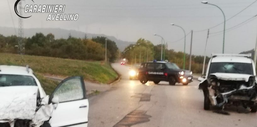 Incidente stradale a Conza della Campania: due auto coinvolte, tre feriti