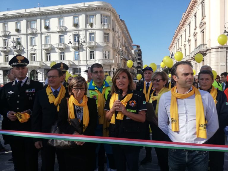 FOTO / Prevenzione, Protezione civile in piazza: Irpinia presente. “Cittadini informati possono salvare la vita di tante persone”