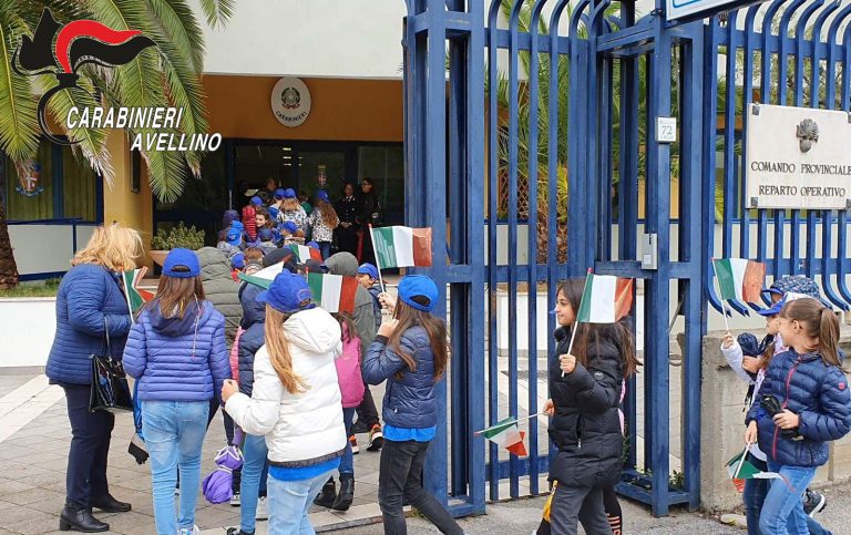 FOTO/ 4 Novembre, successo per l’iniziativa “Caserme Aperte” dei Carabinieri