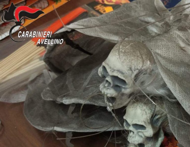 Halloween: vestiti, maschere e accessori non sicuri. Scatta il maxi sequestro