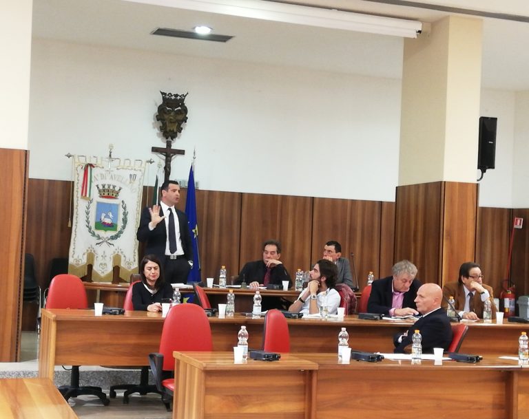 Riscossione tributi a Assoservizi, l’amministrazione tiene