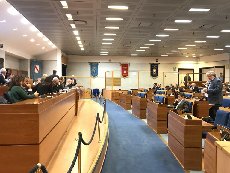Campania, primo positivo in Consiglio Regionale: è del Pd