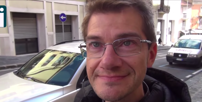 VIDEO/ “Sono rimasto tre giorni sotto le macerie del sisma dell’80, avevo solo tre anni”