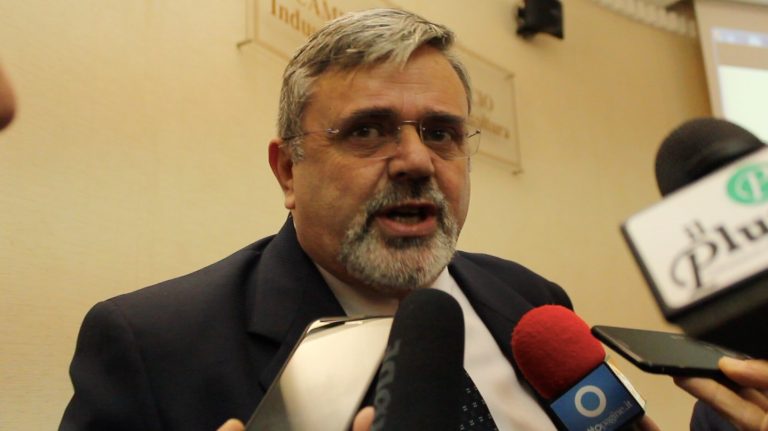 VIDEO / #PopulEconomy, il libro che ha ispirato Salvini su Quota 100