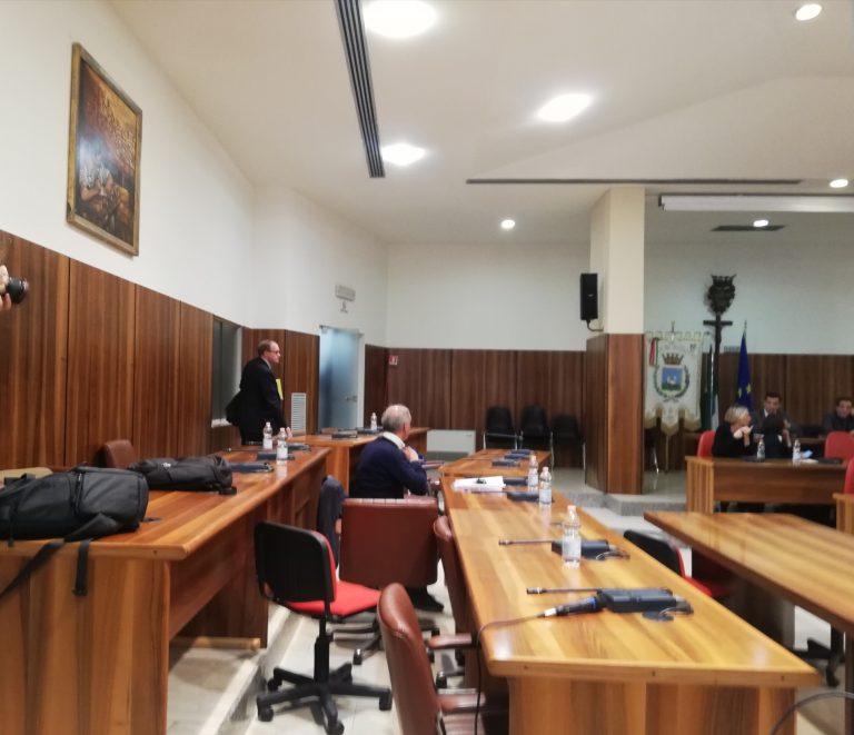 Avellino, consiglio comunale rinviato. Cipriano: ennesimo flop del sindaco e della maggioranza