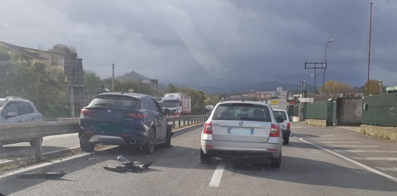 Incidente lungo la Variante, traffico rallentato in direzione Avellino