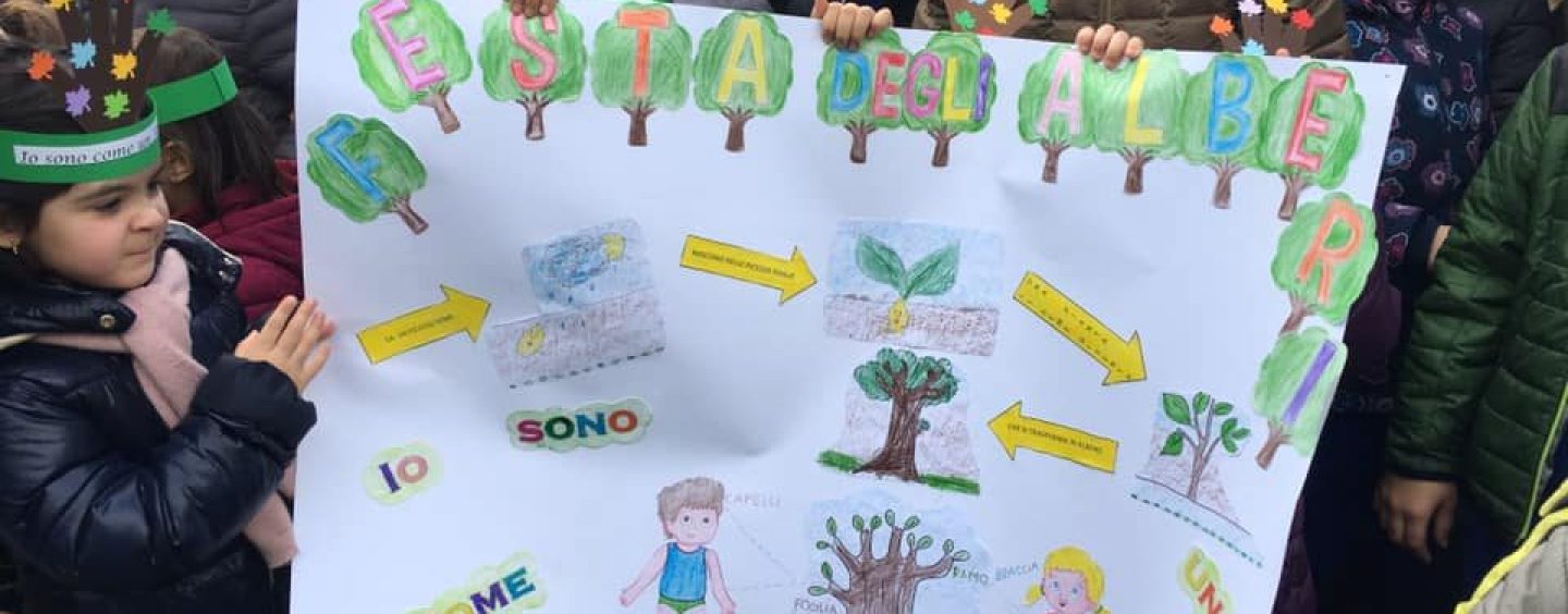 “Pianti…Amo il Natale”, gli alunni delle scuole di San Michele di Serino celebrano gli alberi