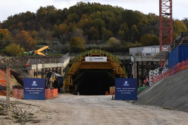 ” Riaprono i cantieri della Lioni – Grotta “, domani alle 11.00 l’iniziativa presso il viadotto Schivito Macchie