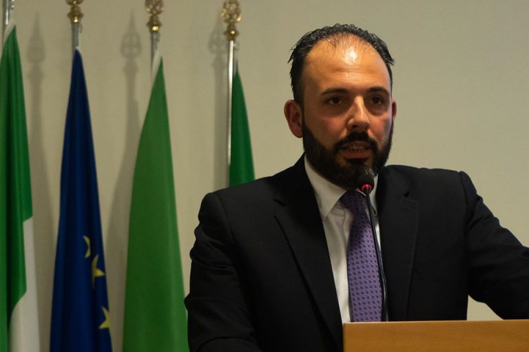 Petitto contro D’Amelio: ci vuole l’ “ergastolo politico”