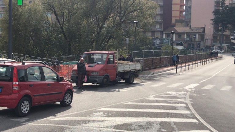 Da metà marzo Ponte della Ferriera off limits alle auto