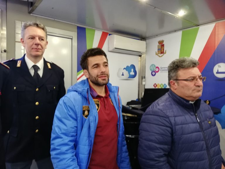 VIDEO / C’è chi ce la fa anche senza i social: l’esempio di Pino Maddaloni
