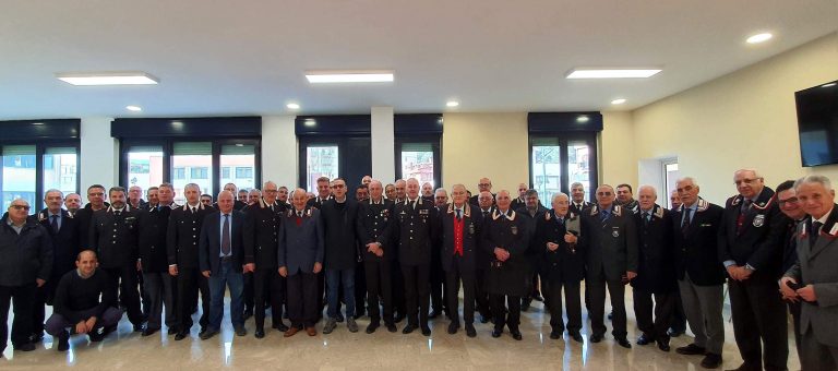 Tradizionale scambio di auguri alla Caserma “Litto” con l’Ispettore Regionale per la Campania dell’Associazione Nazionale Carabinieri