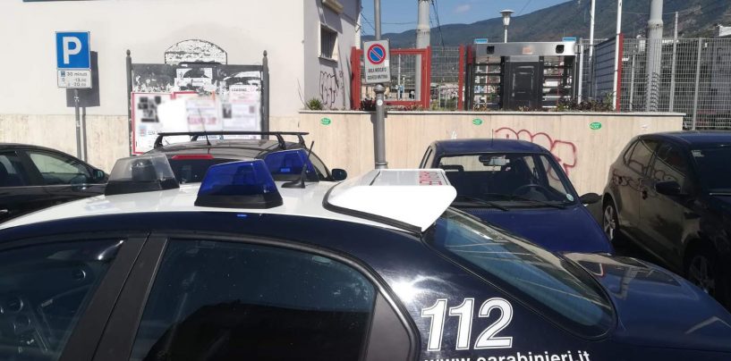 Incendio nella notte in un cantiere edile di Contrada: indagano i carabinieri