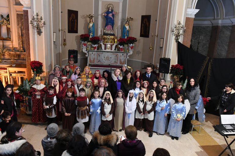 Gli alunni dell’istituto comprensivo di Montemiletto protagonisti del presepe vivente